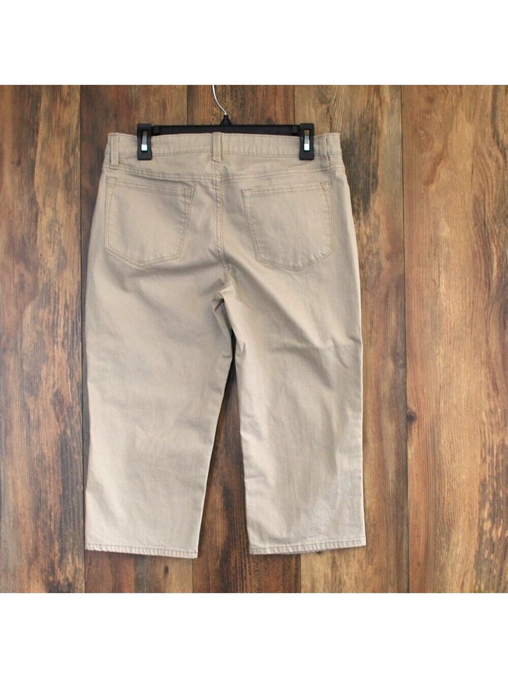 Riders by Lee Women's Mid Rise Khaki Capri 10M